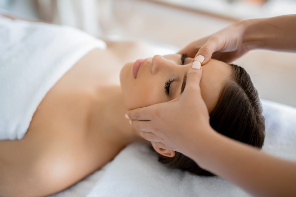 Massage Treatments 2 massage face - LondonMassage4U